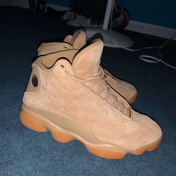 Jordan 13 Wheat Size 9 - Picture 1 of 3
